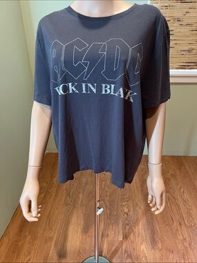 AC/DC Gray Graphic "Back in Black" Short Sleeve Tee size XL